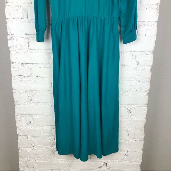 Vintage By Berkeley Maxi Dress - Picture 4 of 9